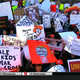 Illustration for article titled Yale Cites Wikipedia: Your emCollege GameDay/em Sign Roundup